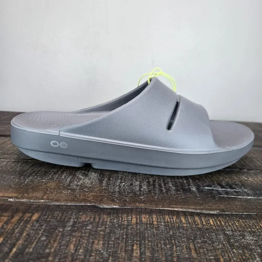 NEW Oofos OOahh Mens Size 9 Recovery Slip-On Comfort Beach Sandals Slides Slate